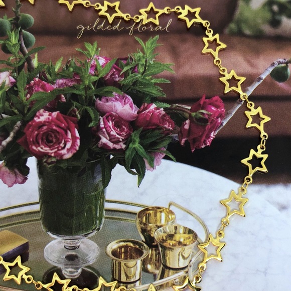 Dainty Gold Star Choker Necklace - Picture 5 of 8